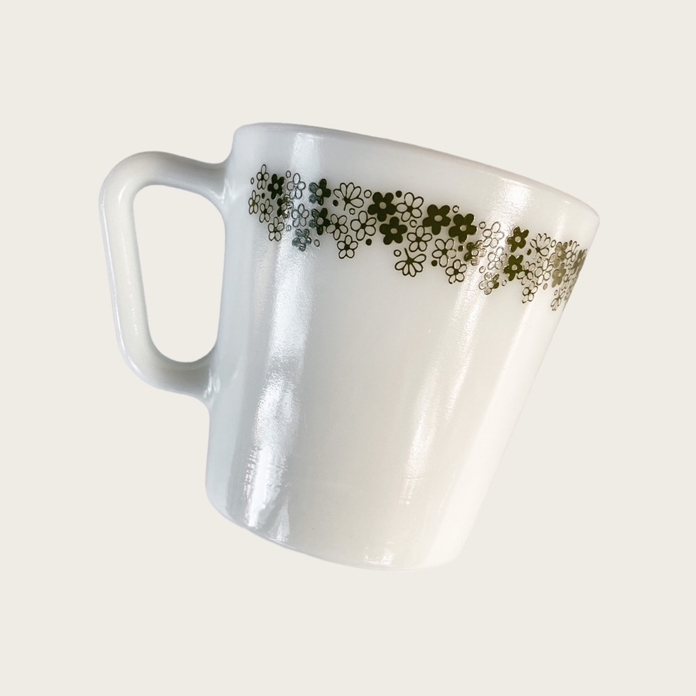 Vintage 1970s Pyrex, Spring Blossom, Crazy Daisy Milk Glass Mug
